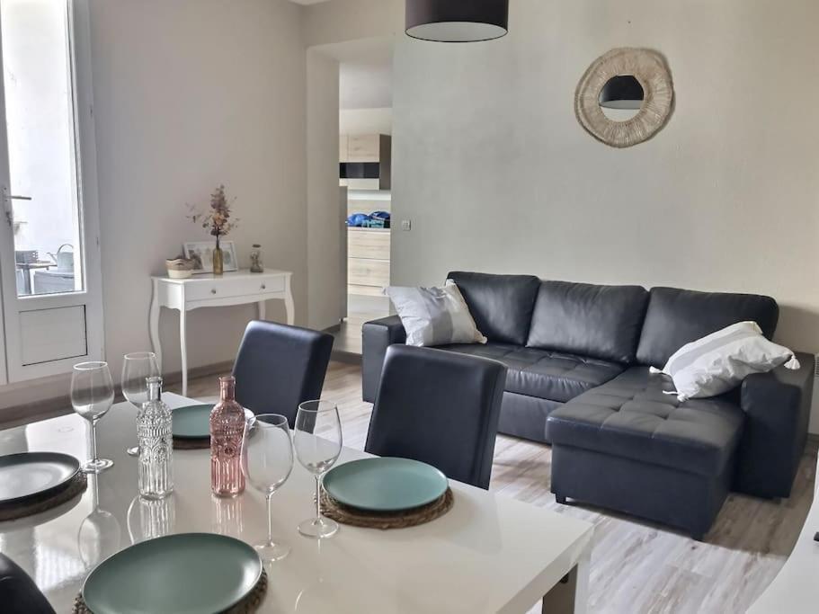 Appartement Avec Terrasse Centre De La Bastide Carcassonne Bagian luar foto