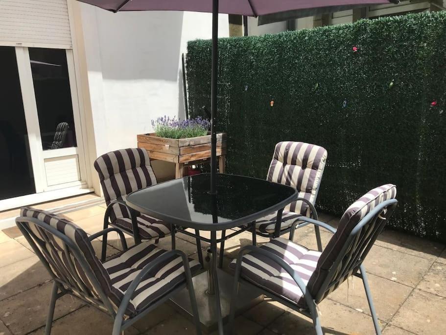 Appartement Avec Terrasse Centre De La Bastide Carcassonne Bagian luar foto